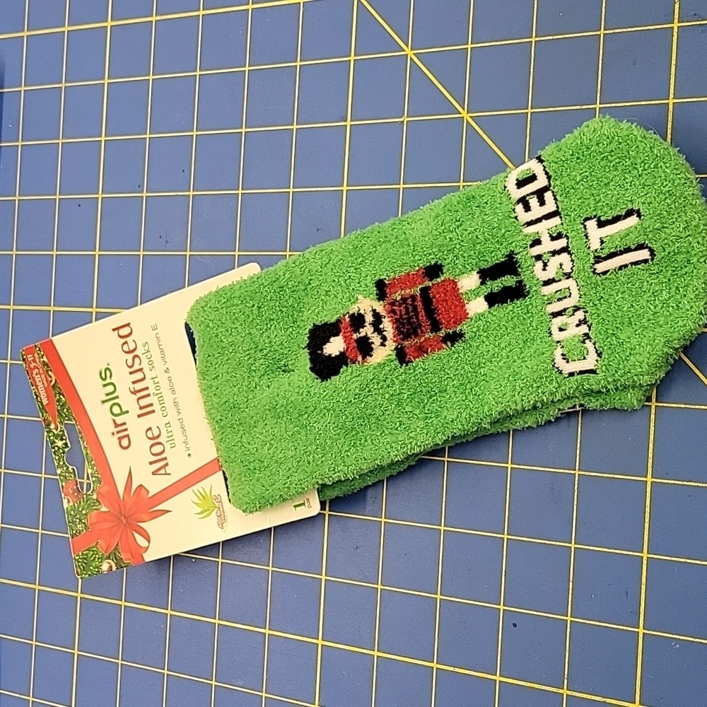 Airplus Aloe & Vit E Infused Ultra Comfort Green Socks Sz 5-11